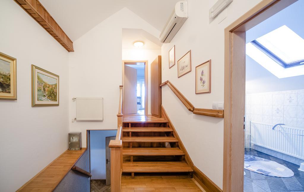 Apartment Bastaja Слунь Екстер'єр фото