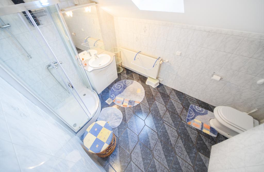 Apartment Bastaja Слунь Екстер'єр фото