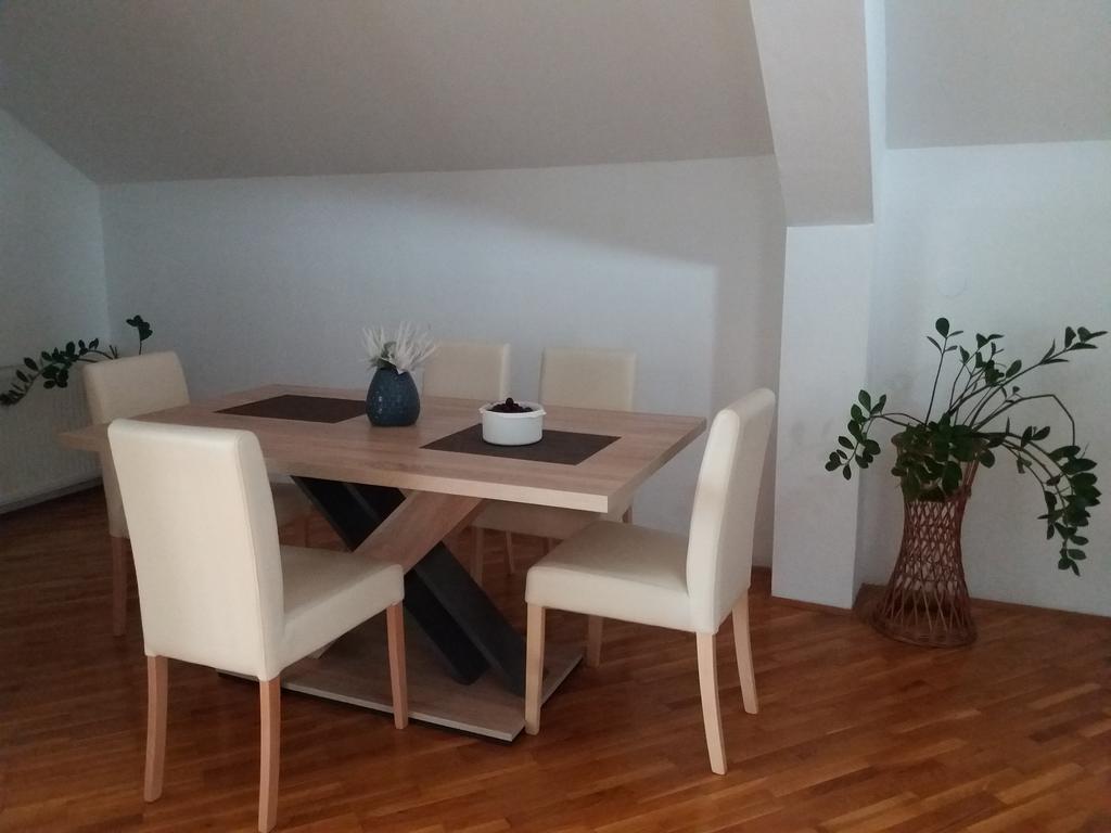 Apartment Bastaja Слунь Екстер'єр фото