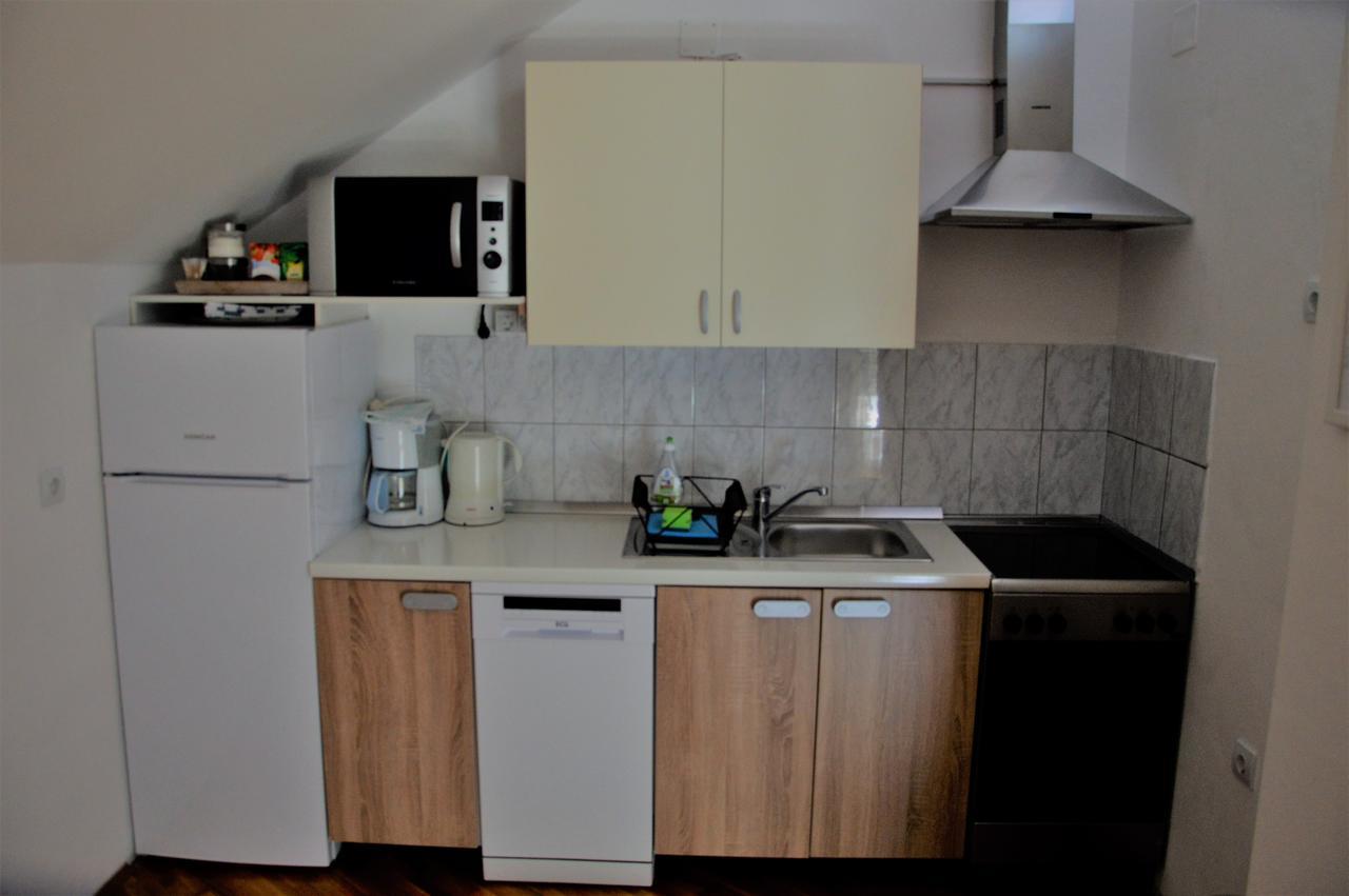 Apartment Bastaja Слунь Екстер'єр фото