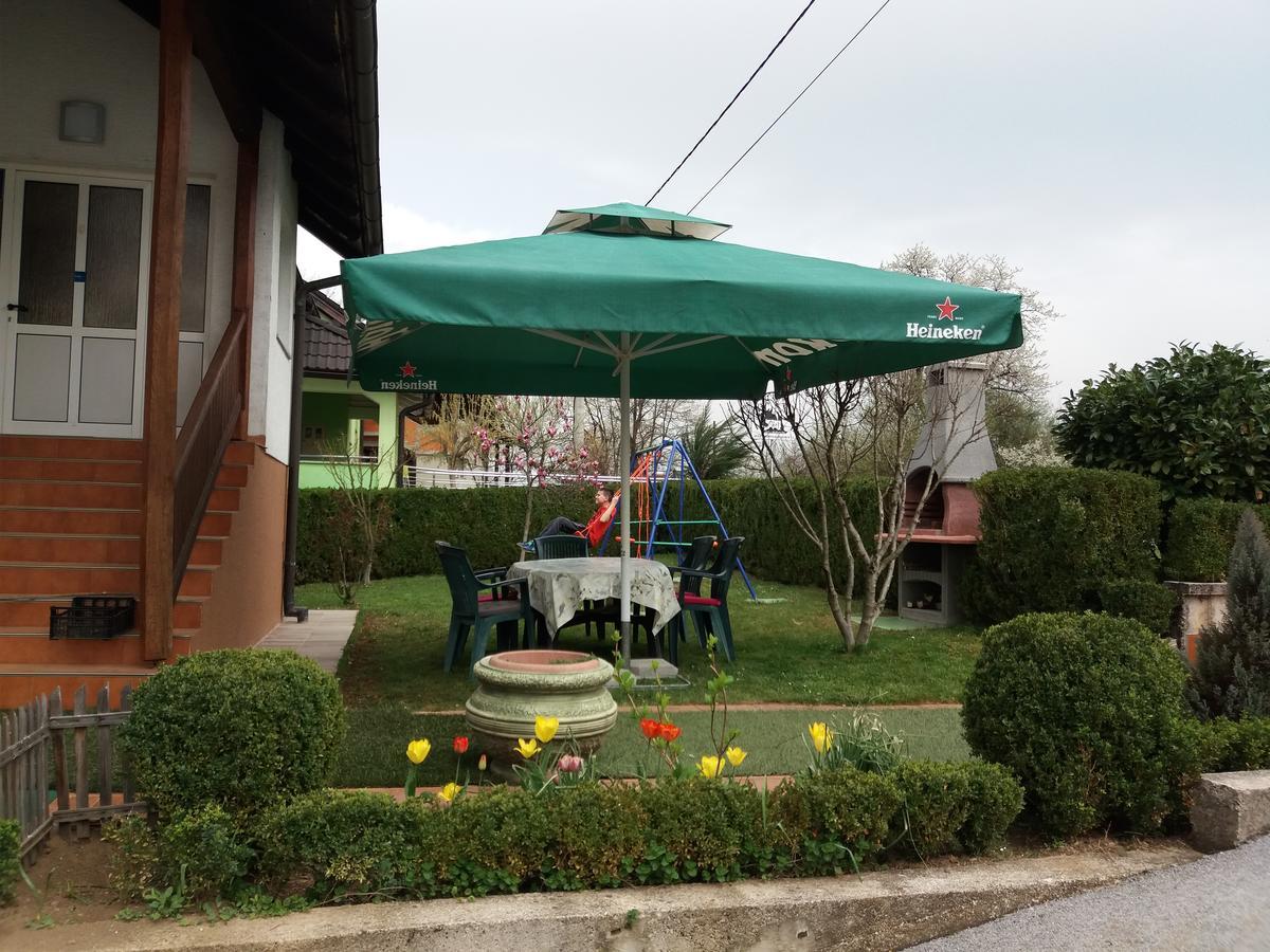 Apartment Bastaja Слунь Екстер'єр фото