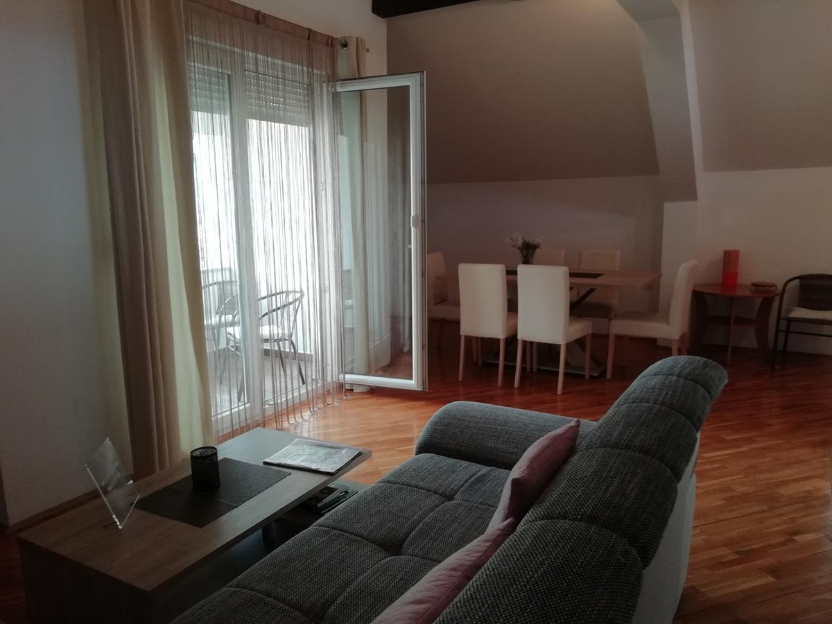Apartment Bastaja Слунь Екстер'єр фото