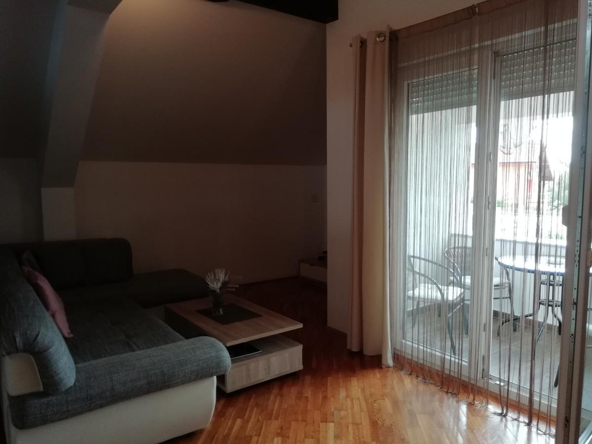 Apartment Bastaja Слунь Екстер'єр фото